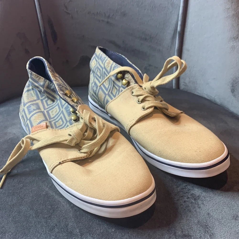 Vans Canvas Aztec Tribal Hi-Tops - Picture 1 of 10